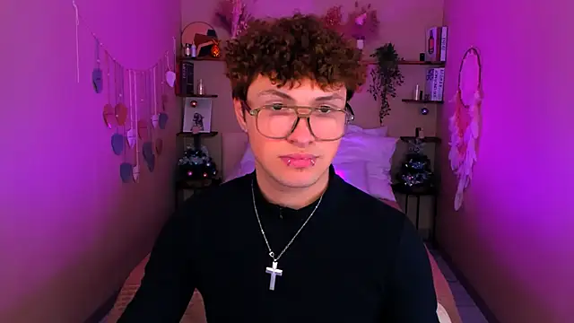 Snapshot of JonnyDarka chatting on 16, 12, 2025 JonnyDarka online show from 16, 12, 2025