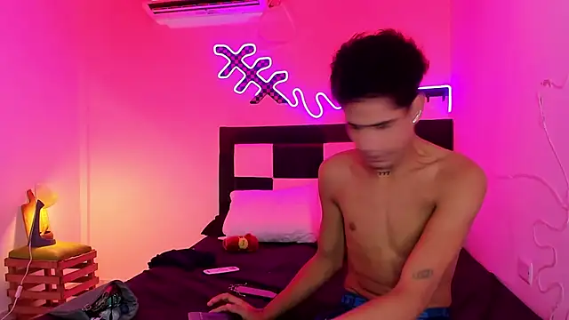 Lucky boys  X online show from 18, 10, 2025