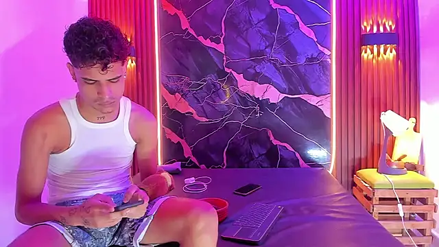 Lucky boys  X online show from 20, 10, 2025