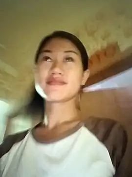 luy-xinh02 online show from 18, 9, 2025