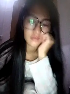 luy-xinh02 online show from 11, 10, 2025