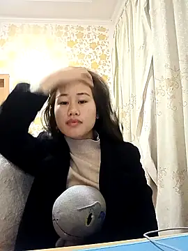 luy-xinh02 online show from 30, 11, 2025