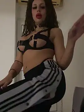 Miss Toxic online show from 6, 10, 2025