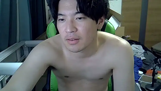 Snapshot of aokunvvv chatting on 26, 9, 2025 aokunvvv online show from 26, 9, 2025