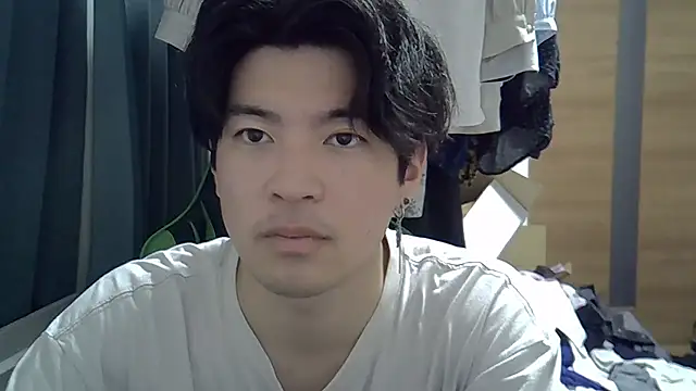 Snapshot of aokunvvv chatting on 6, 10, 2025 aokunvvv online show from 6, 10, 2025