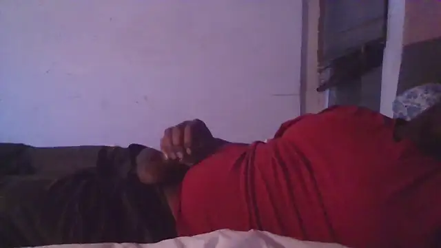 Snapshot of DemontimeLo chatting on 22, 10, 2025 DemontimeLo online show from 22, 10, 2025