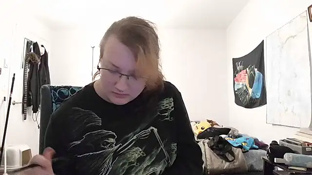 Snapshot of tbutchrat chatting on 18, 10, 2025 tbutchrat online show from 18, 10, 2025