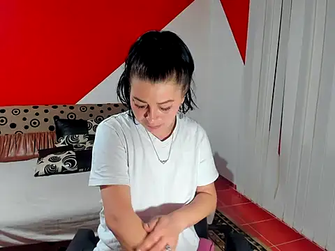 Soffy Skye online show from 9, 11, 2025