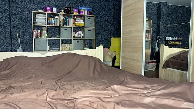 AzureEyes online show from 21, 2, 2026