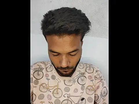 Snapshot of devil_khilesh chatting on 13, 10, 2025 devil khilesh online show from 13, 10, 2025