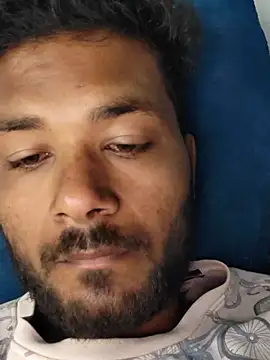 Snapshot of devil_khilesh chatting on 17, 12, 2025 devil khilesh online show from 17, 12, 2025