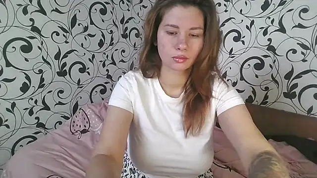 YourEmilie online show from 29, 10, 2025