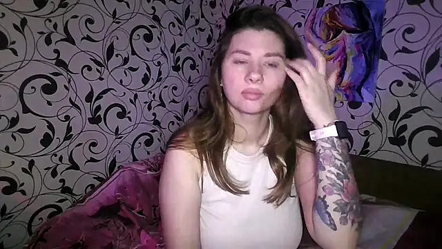 YourEmilie online show from 8, 3, 2026