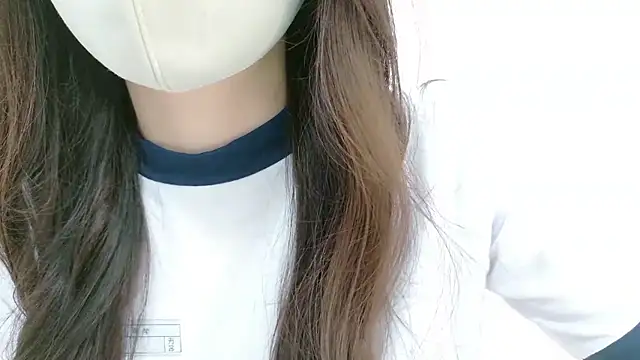 Snapshot of _Mia_land_ chatting on 27, 10, 2025 Mia land online show from 27, 10, 2025