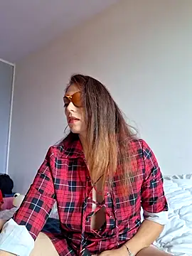 Snapshot of ChouqxxxCoreleone chatting on 14, 10, 2025 ChouqxxxCoreleone online show from 14, 10, 2025