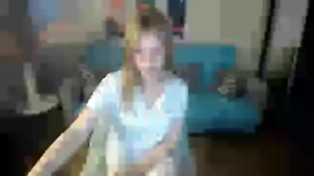 Snapshot of shy_hot_cat chatting on 17, 11, 2025 shy hot cat online show from 17, 11, 2025