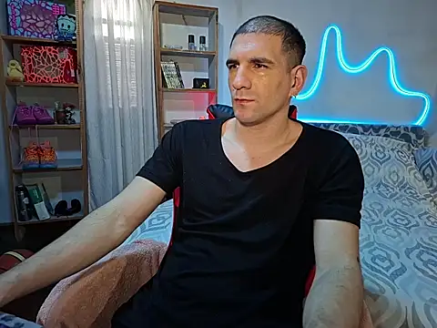 Snapshot of ObeyLust chatting on 20, 11, 2025 ObeyLust online show from 20, 11, 2025