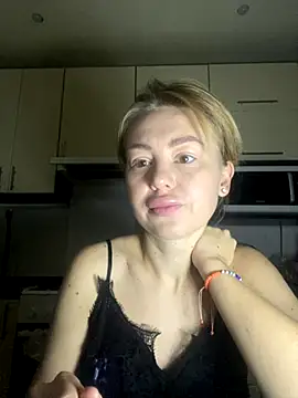 MartaLuna  online show from 21, 11, 2025