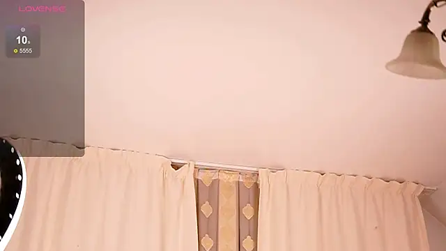 PlayfulAvalyn online show from 31, 10, 2025