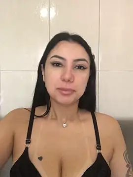 Snapshot of Andreininha chatting on 28, 11, 2025 Andreininha online show from 28, 11, 2025