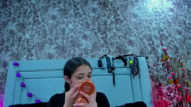 Snapshot of KatyVelvet chatting on 15, 10, 2025 KatyVelvet online show from 15, 10, 2025