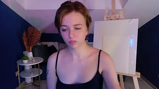 HypeQueen online show from 5, 10, 2025