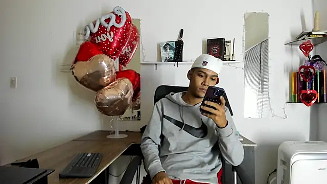 xxKamadevaxx online show from 13, 2, 2026