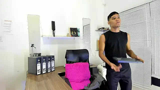 xxKamadevaxx online show from 9, 3, 2026