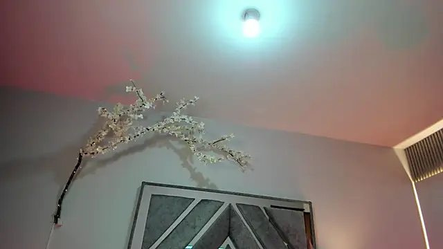 Isa Rouse   online show from 7, 11, 2025