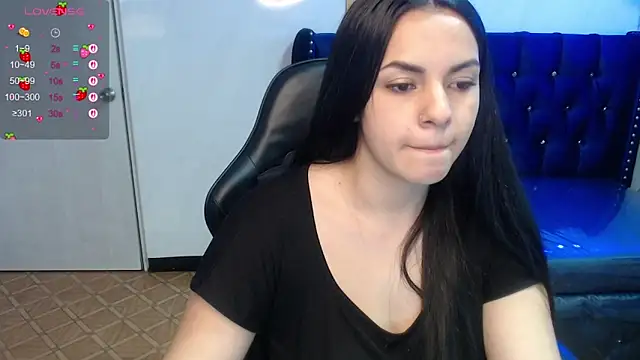 Snapshot of Mialover_v chatting on 26, 9, 2025 Mialover v online show from 26, 9, 2025