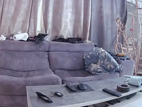 Snapshot of Alexis21821 chatting on 5, 11, 2025 Alexis21821 online show from 5, 11, 2025