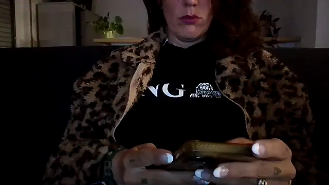 Snapshot of samantaatw chatting on 26, 9, 2025 samantaatw online show from 26, 9, 2025