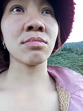 bonnie-00 online show from 30, 11, 2025