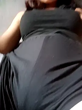 Snapshot of Mina-pusy chatting on 8, 10, 2025 Mina-pusy online show from 8, 10, 2025