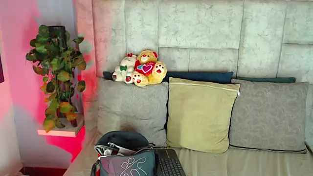 Billie Turner  online show from 18, 10, 2025