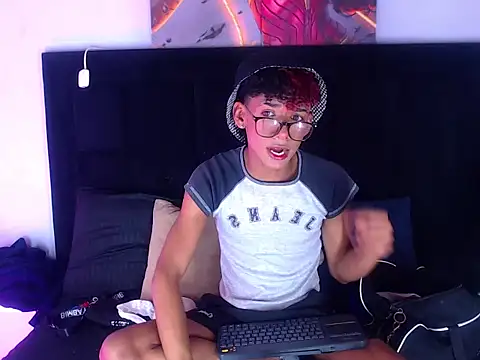 Billie Turner  online show from 18, 11, 2025