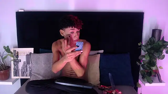 Billie Turner  online show from 21, 11, 2025