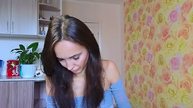 Snapshot of Lillian-Clark chatting on 13, 11, 2025 Lillian-Clark online show from 13, 11, 2025