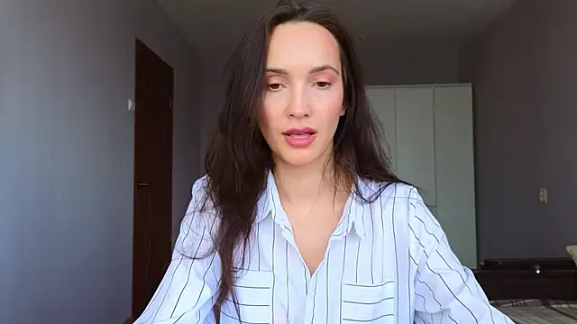 Lillian-Clark online show from 8, 3, 2026