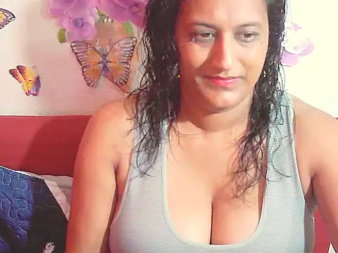 Snapshot of Indiansexyboobs18 chatting on 23, 9, 2025 Indiansexyboobs18 online show from 23, 9, 2025