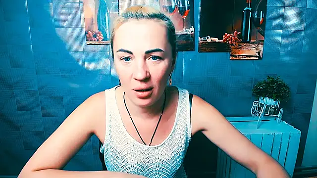 EmmaCat  online show from 30, 10, 2025