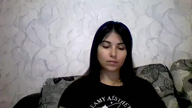 Marina Edwards online show from 17, 9, 2025
