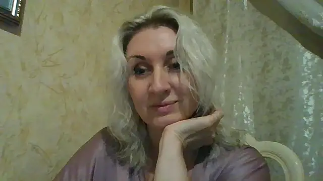 Tovelyn online show from 4, 10, 2025