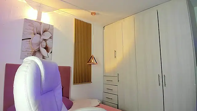 KoraRousee online show from 16, 10, 2025