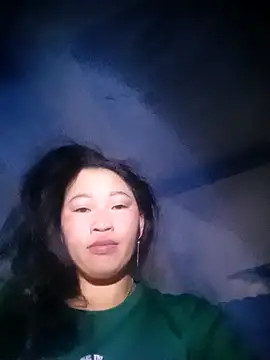 Snapshot of Zuzi-nini chatting on 22, 9, 2025 Zuzi-nini online show from 22, 9, 2025