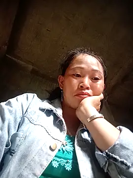 Snapshot of Zuzi-nini chatting on 24, 9, 2025 Zuzi-nini online show from 24, 9, 2025