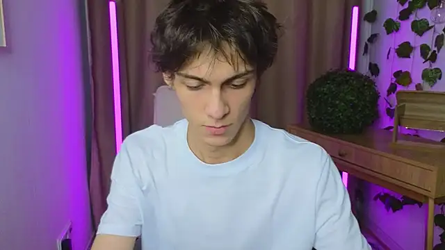 va1ora online show from 13, 11, 2025