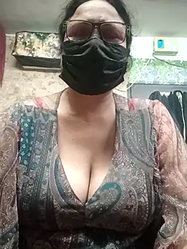 thehotlady online show from 6, 2, 2026