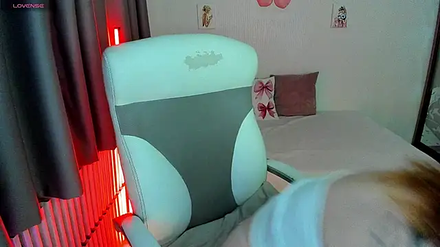 Megancat333 online show from 28, 9, 2025