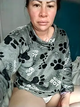 Snapshot of LaraCaliente chatting on 24, 3, 2026 LaraCaliente online show from 24, 3, 2026